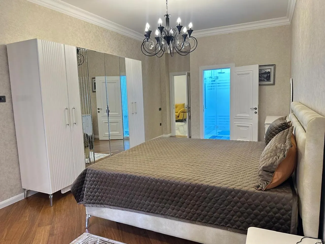 Avangard Style New Apartment Baku
