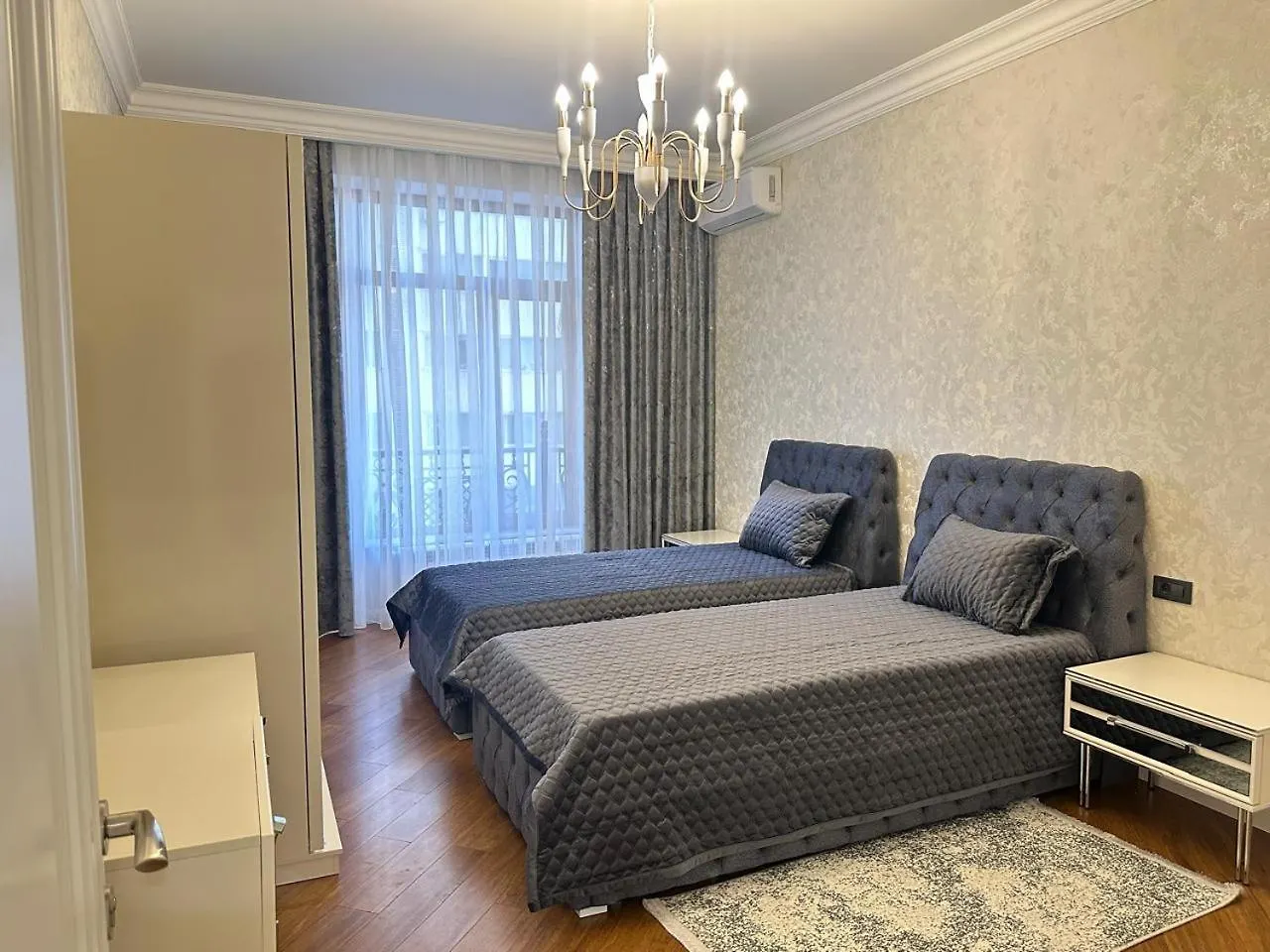 Avangard Style New Apartment Baku 0*,