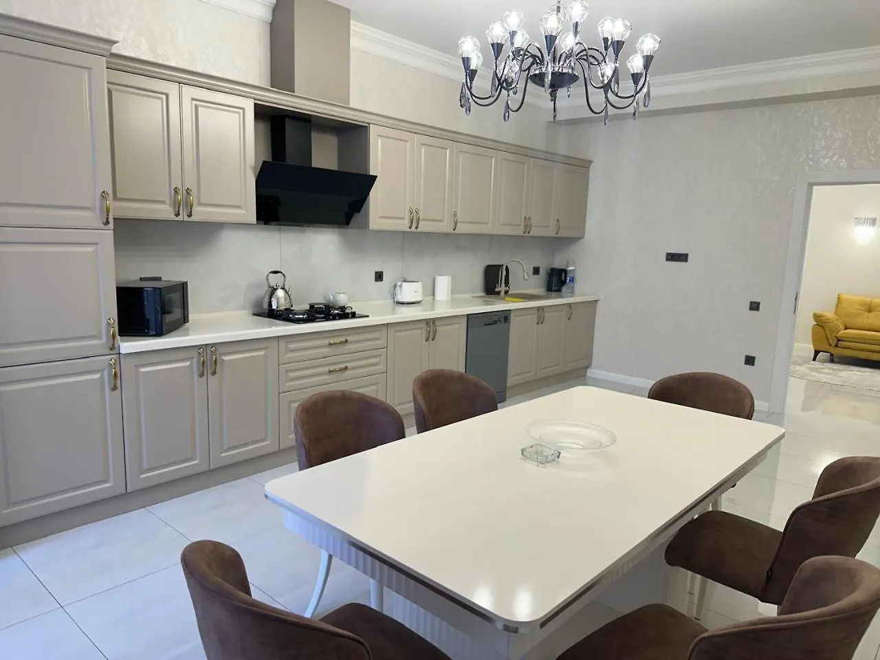 Avangard Style New Apartment Baku Azerbaijan